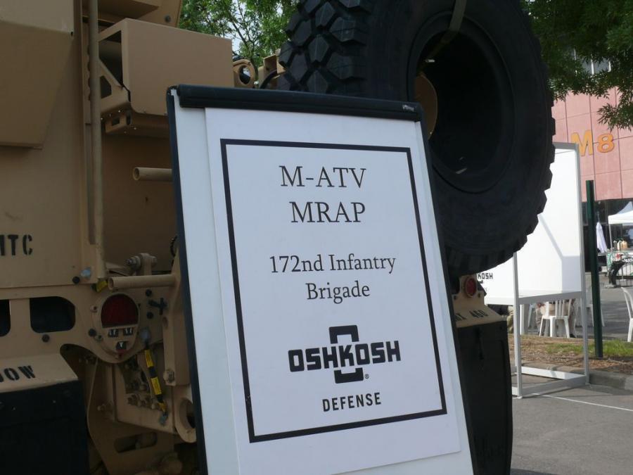 Детали экстерьера Oshkosh M-ATV 2009 года  (фото 23 из 676)